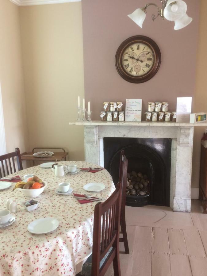 Dilis Go Brath Bed & Breakfast Tramore Exterior photo
