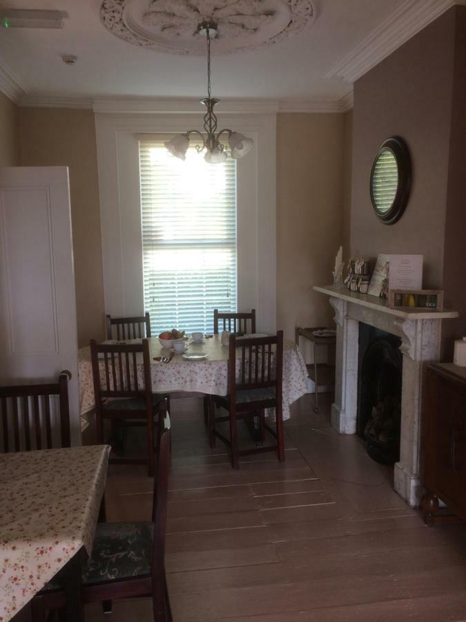 Dilis Go Brath Bed & Breakfast Tramore Exterior photo