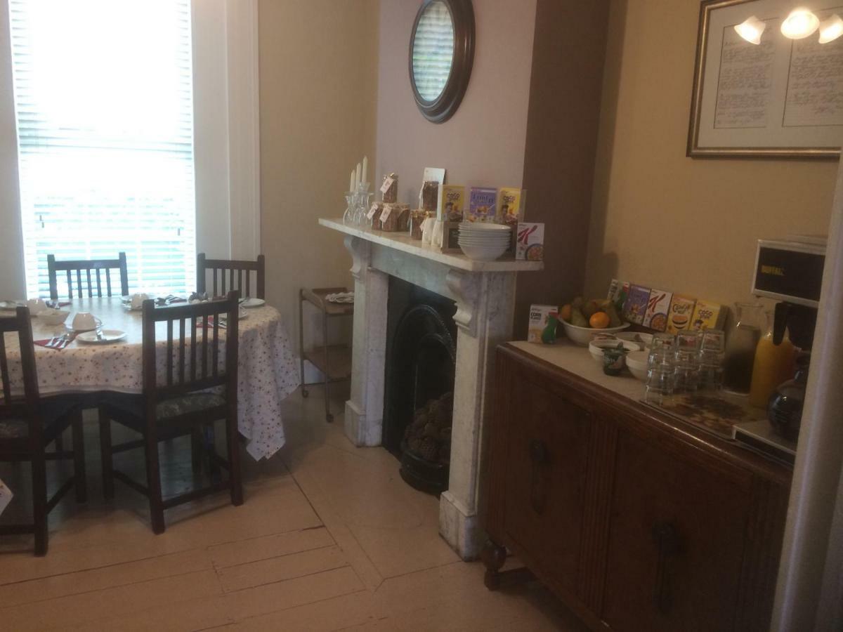 Dilis Go Brath Bed & Breakfast Tramore Exterior photo